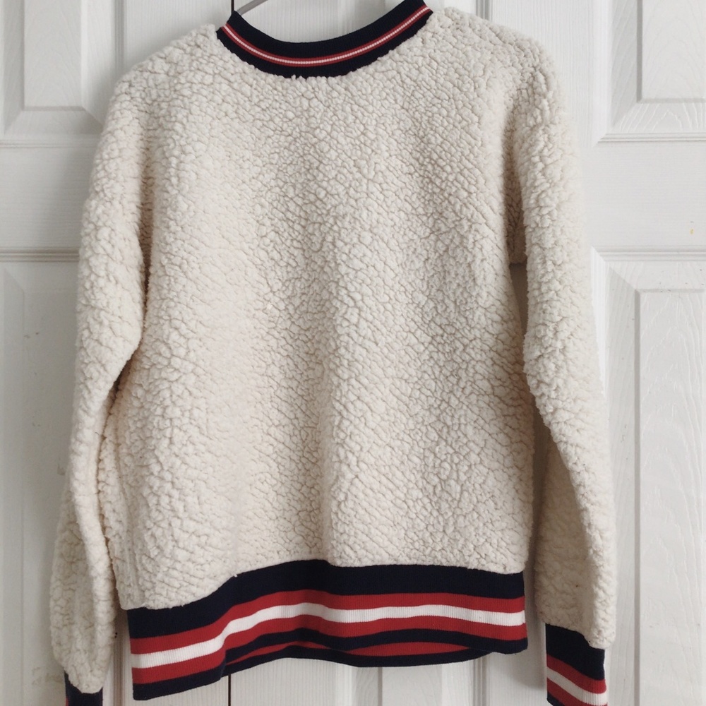 fluffy pull over crew neck